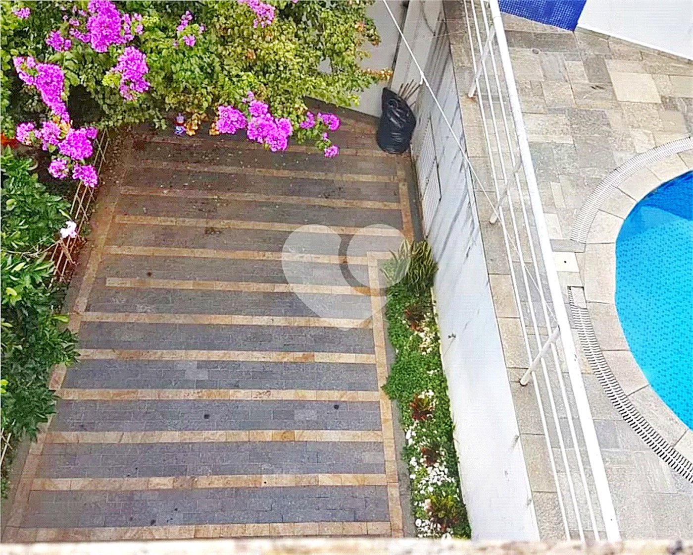Sobrado à venda com 3 suítes em Jardim Virginia Bianca, São Paulo, SP