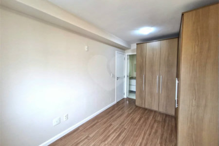 Apartamento a venda com 2 quartos no Jardim Marajoara