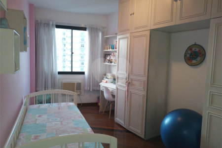 Apartamento à venda com 4 quartos, sendo 1 suíte, em Tijuca, Rio de Janeiro, RJ