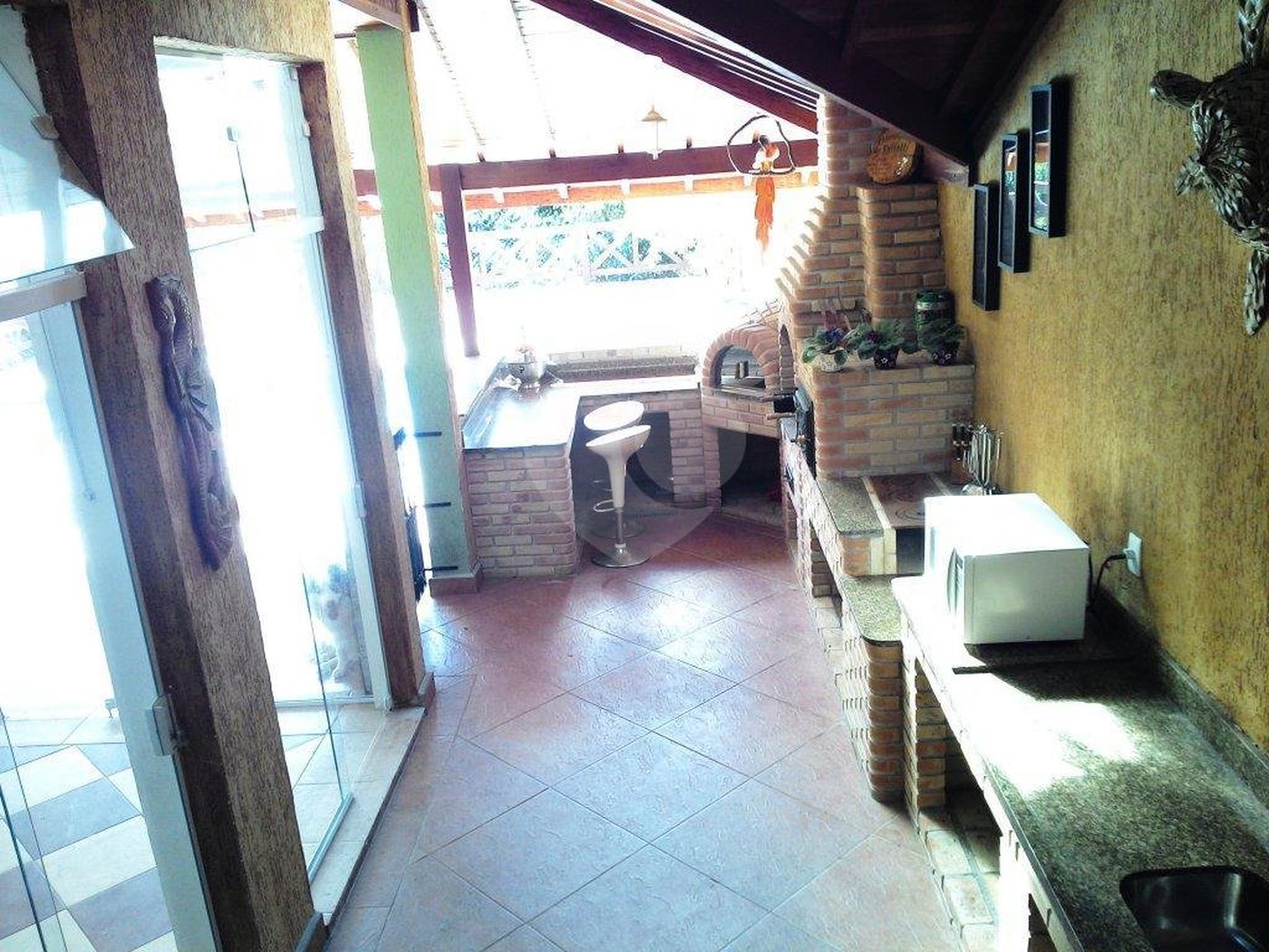 Casa à venda com 4 quartos, sendo 2 suítes,  em Horto, São Paulo, SP