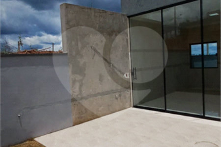 Casa à venda com 3 quartos, sendo 1 suíte, no condomínio Mosaico Essence, Mogi das Cruzes - SP