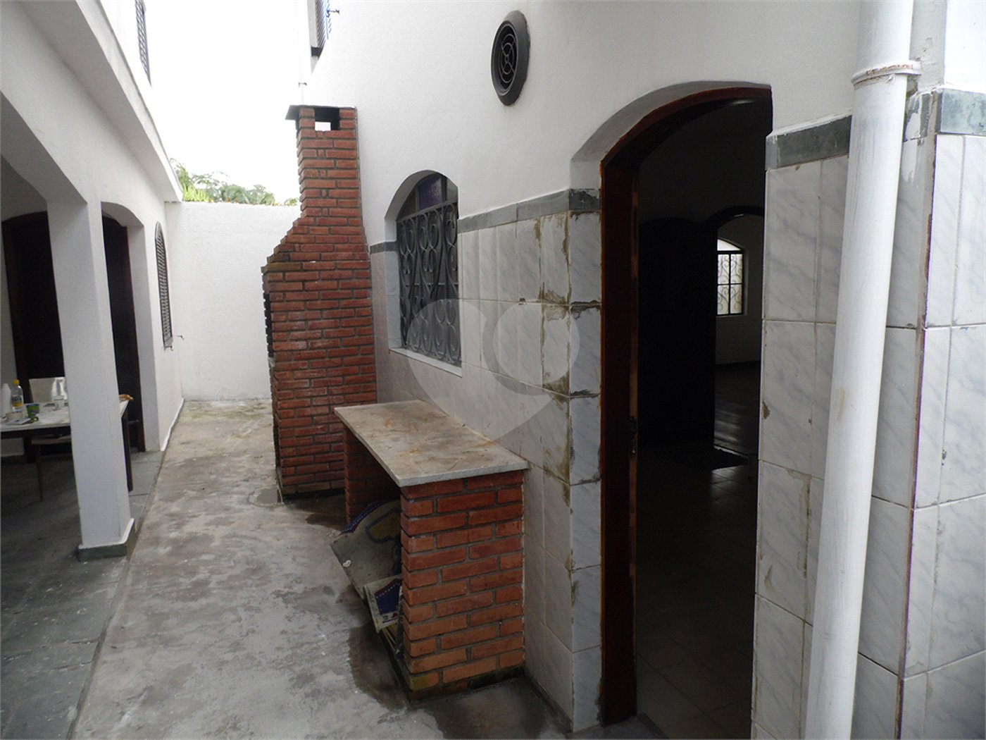Casa à venda com 5 quartos, sendo 3 suítes, em Vila São Francisco, São Paulo, SP