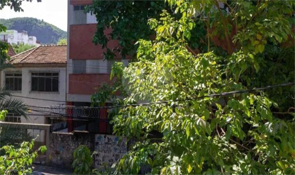 Casa à venda com 5 quartos, sendo 1 suíte, em Grajaú, Rio de Janeiro, RJ