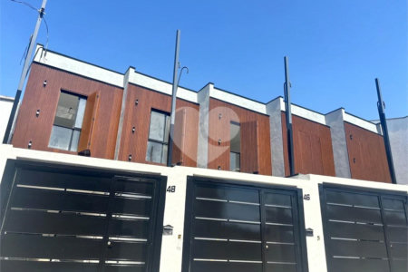 Sobrado à venda com 3 suítes em Vila Ré, São Paulo, SP