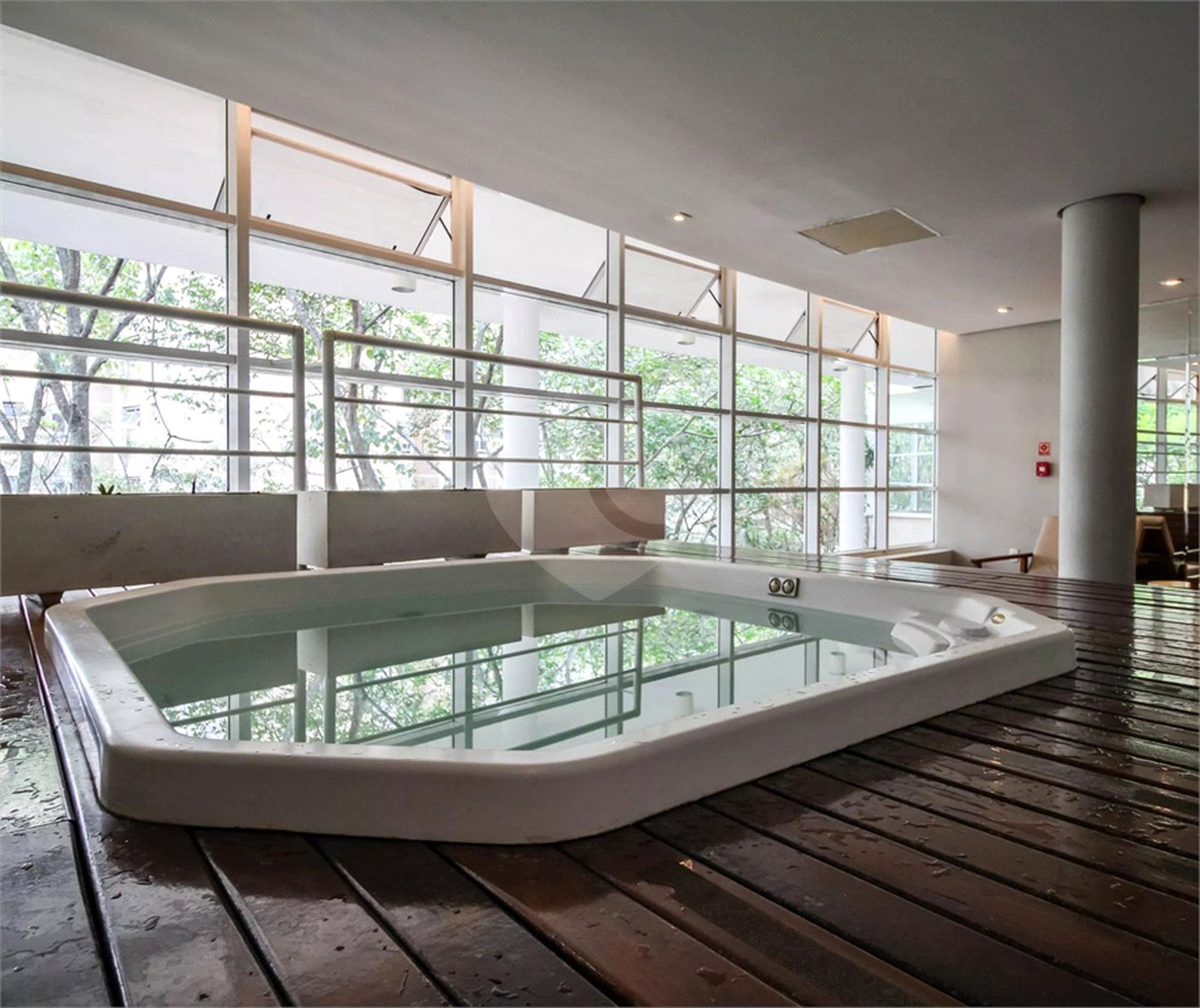 Apartamento à venda com 4 quartos, sendo 3 suítes,  em Paraíso do Morumbi, São Paulo, SP