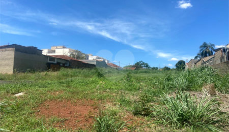 Terreno à venda no Centro, Araraquara, SP