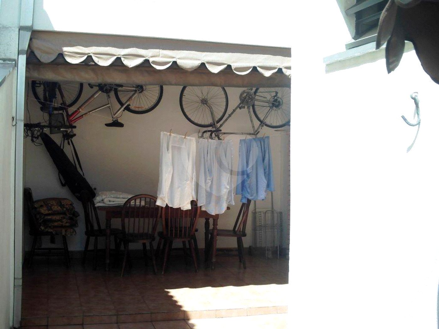 Casa à venda com 4 quartos, sendo 2 suítes, em Jardim Pinheiros, São Paulo, SP