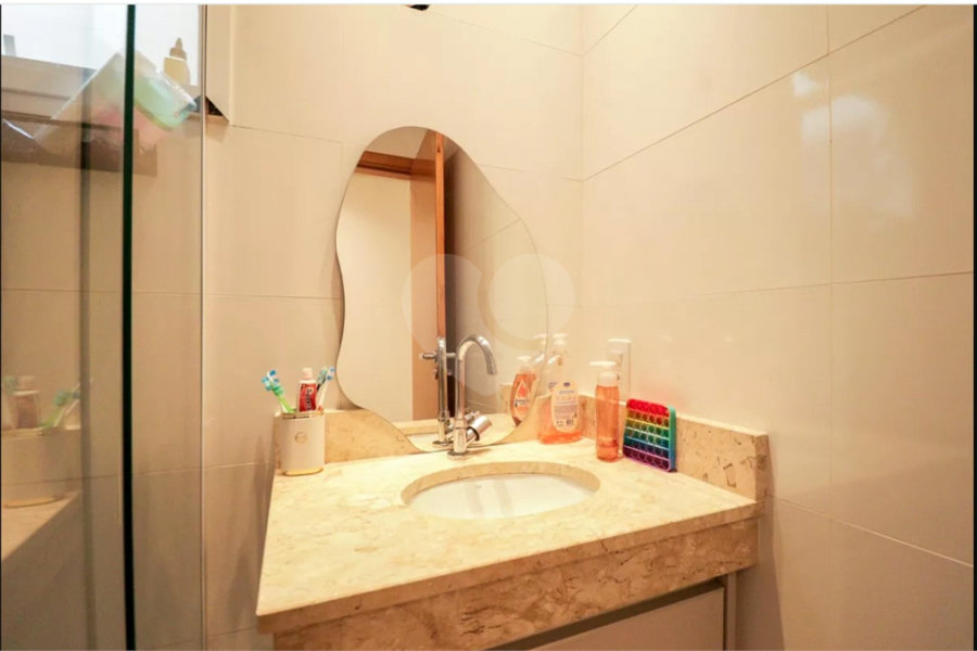 Casa à venda com 3 quartos, sendo 1 suíte, no condomínio Smile View, São Paulo - SP