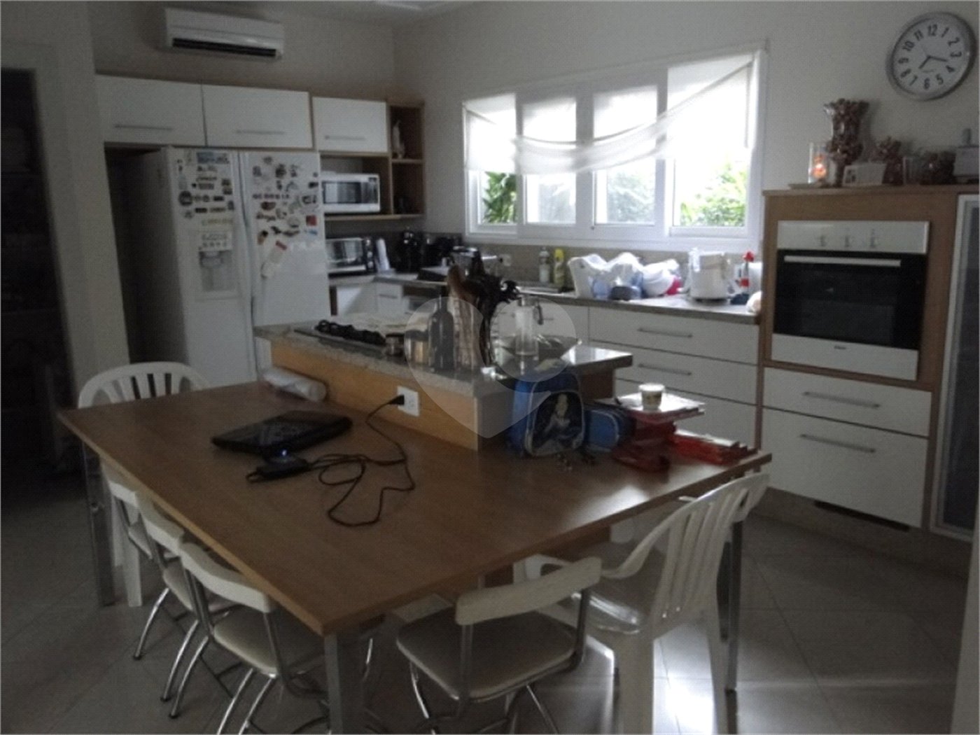 Casa à venda com 3 quartos, sendo 1 suíte, no condomínio Associação Amigos da Malota, Jundiaí - SP