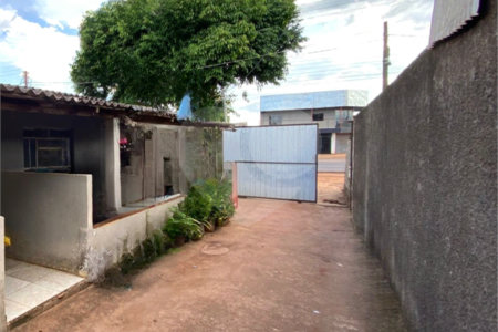 Casa à venda com 3 quartos em Vila Aquidabam, Ponta Porã, MS