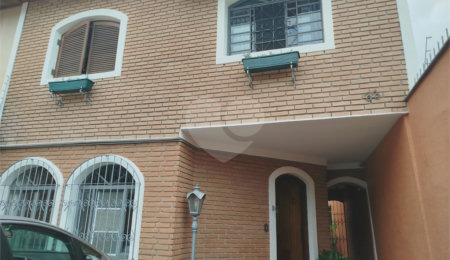 Sobrado à venda com 3 quartos, sendo 1 suíte,  em Vila Matias, São Paulo, SP