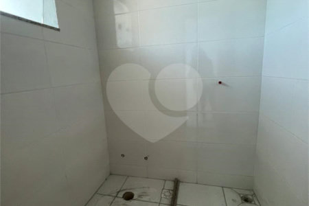 Casa à venda com 2 quartos, sendo 1 suíte, no condomínio Residencial Marlene Correia, Rio de Janeiro - RJ