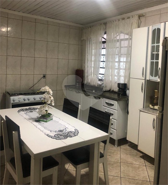 Casa à venda com 2 quartos em Jardim Dourado, Guarulhos, SP