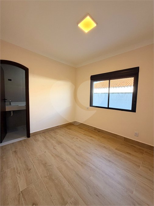 Casa à venda com 5 quartos, sendo 4 suítes, em Vila Rosália, Guarulhos, SP