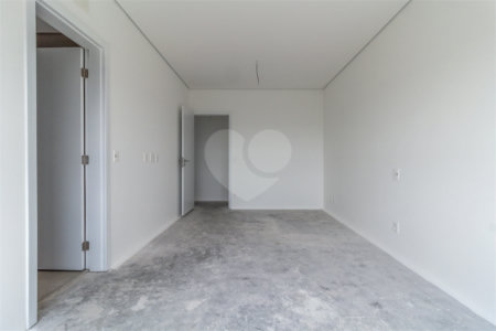 Apartamento à venda ou para alugar com 4 quartos, sendo 3 suítes, em Jardim Morumbi, São Paulo, SP