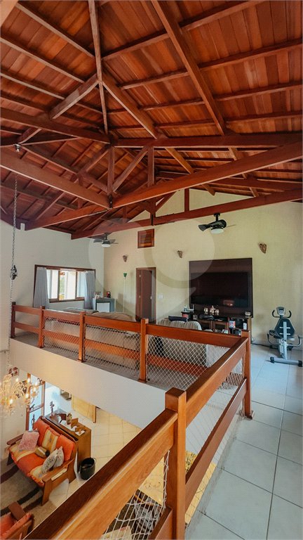 Casa à venda com 4 suítes no condomínio Monte Belo, Salto - SP