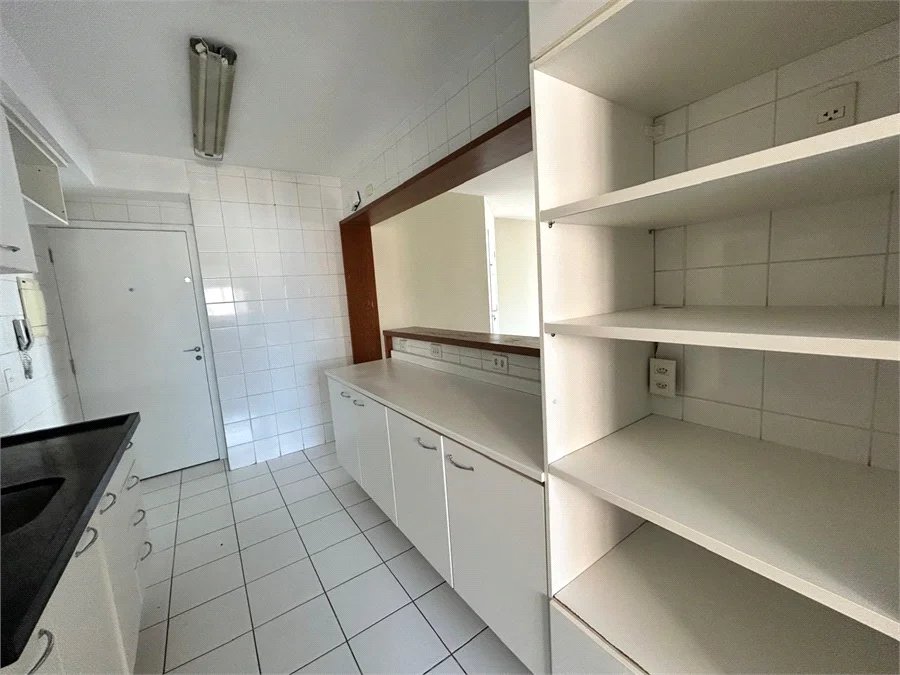 Apartamento à venda com 2 quartos, sendo 1 suíte, em Vila Andrade, São Paulo, SP