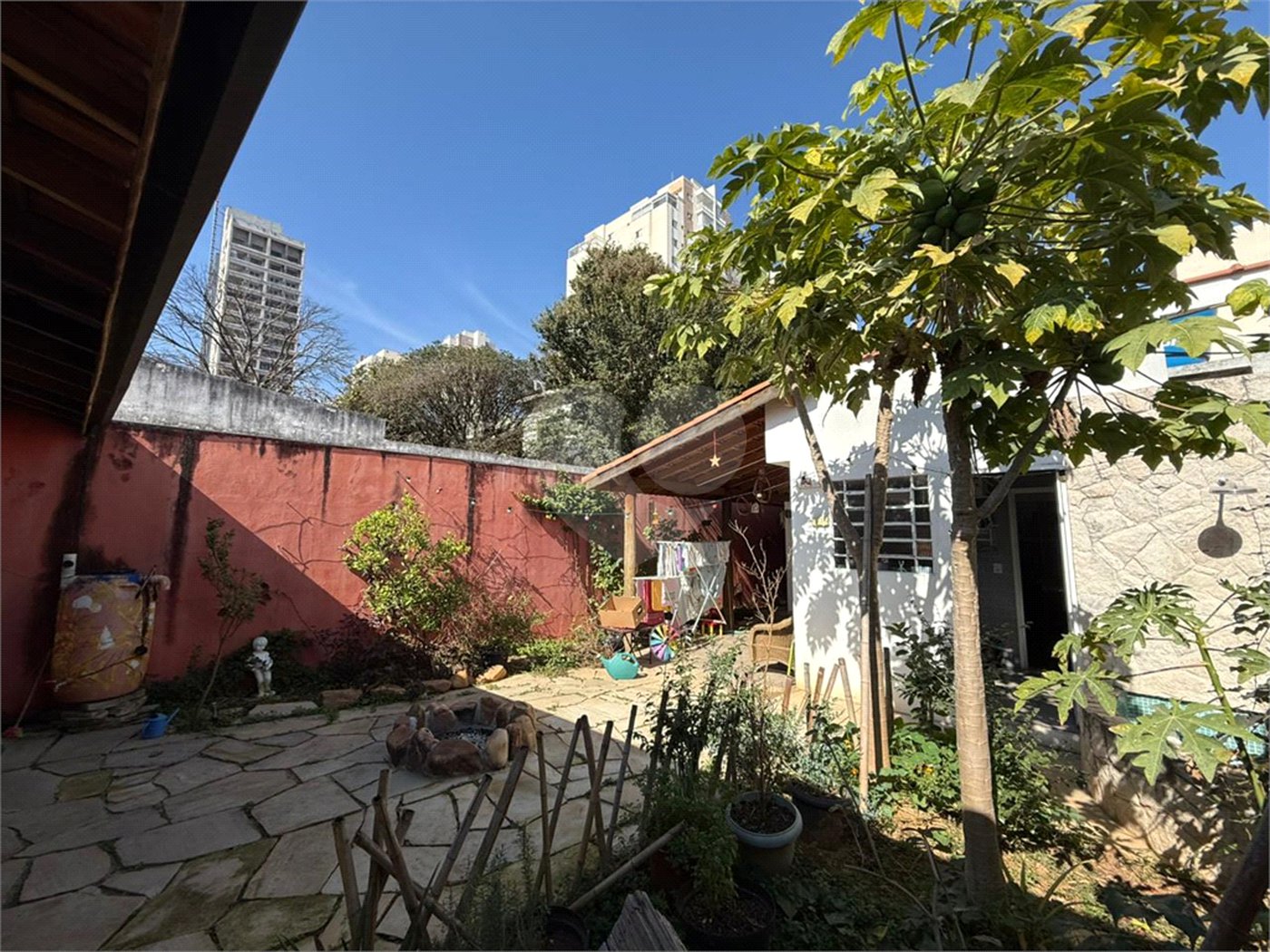 Casa à venda com 3 quartos, sendo 1 suíte, em Ipiranga, São Paulo, SP