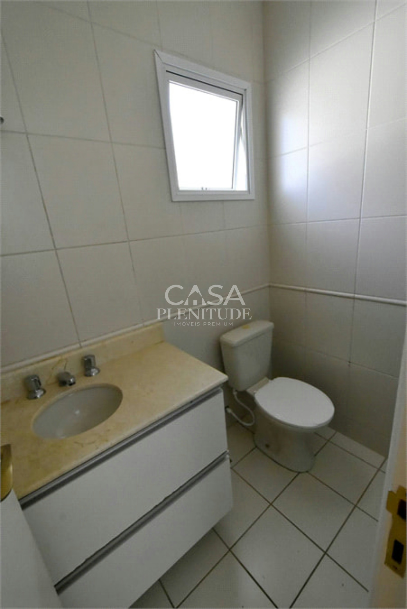 Sobrado à venda com 3 quartos, sendo 1 suíte, em Jardim Pagliato, Sorocaba, SP