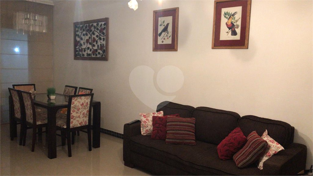 Casa à venda com 3 quartos, sendo 1 suíte, no condomínio Villaggio Portobello, São Paulo - SP