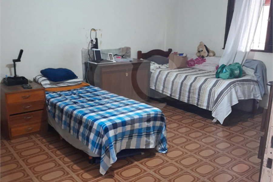 Sobrado à venda com 3 quartos, sendo 1 suíte, em Tremembé, São Paulo, SP