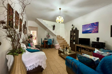 Casa à venda com 3 quartos em Vila Galvão, Guarulhos, SP