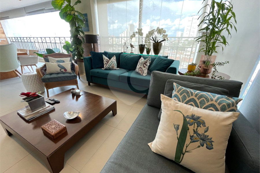 Apartamento à venda com 3 suítes em Santa Teresinha, São Paulo, SP