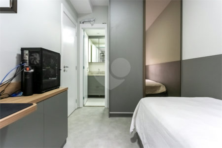 Apartamento à venda com 3 suítes em Jardim Prudência, São Paulo, SP