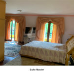 Casa à venda com 4 quartos, sendo 2 suítes, no condomínio Aruã, Mogi das Cruzes - SP