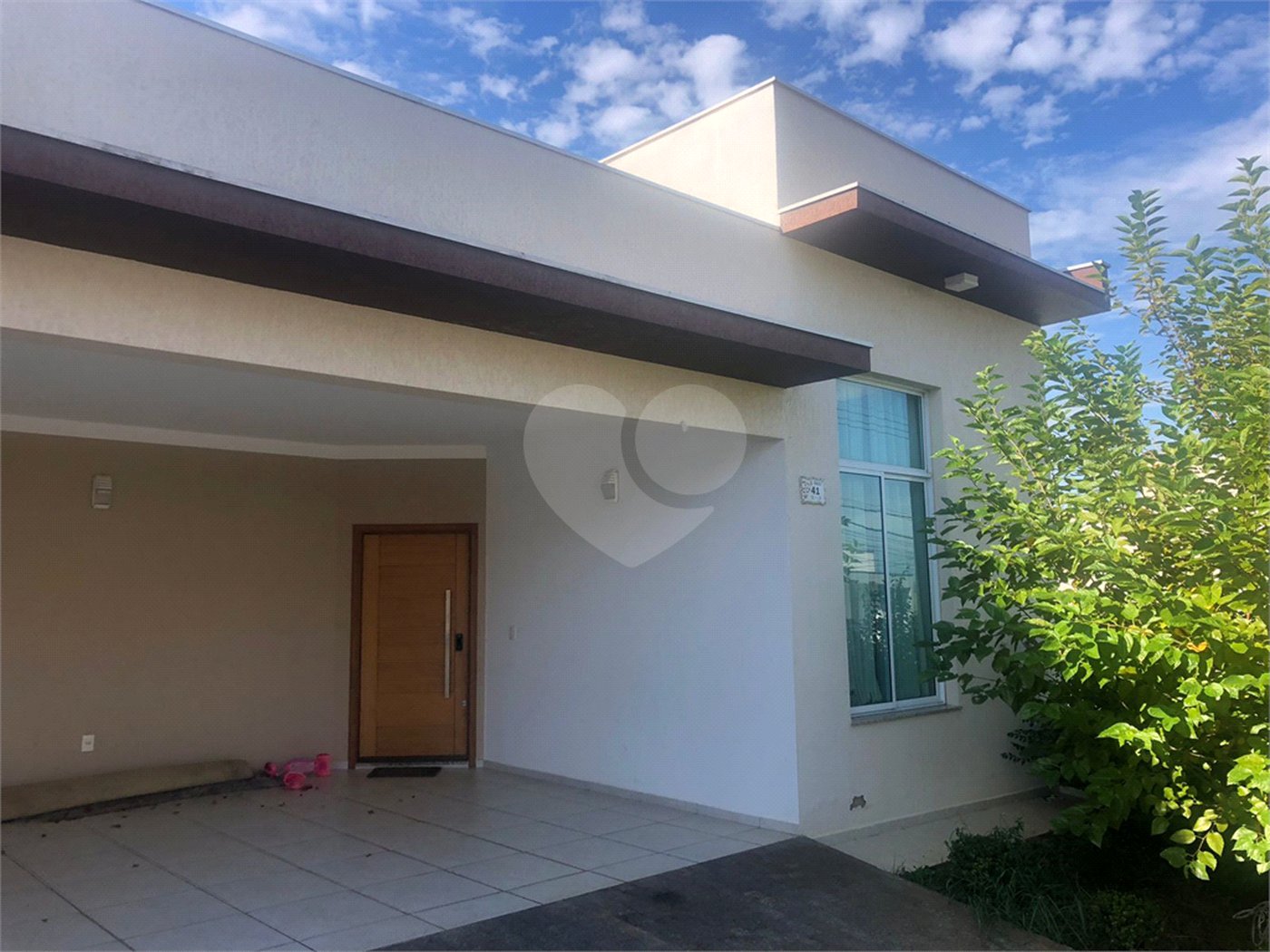 Casa à venda com 4 quartos, sendo 1 suíte, no condomínio Villagio Milano, Sorocaba - SP