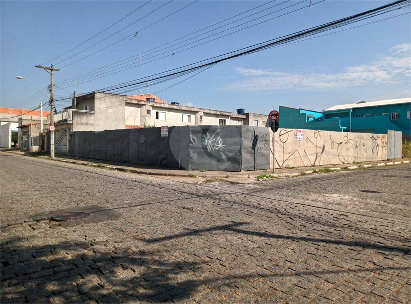 Terreno à venda em Vila Urupês, Suzano, SP