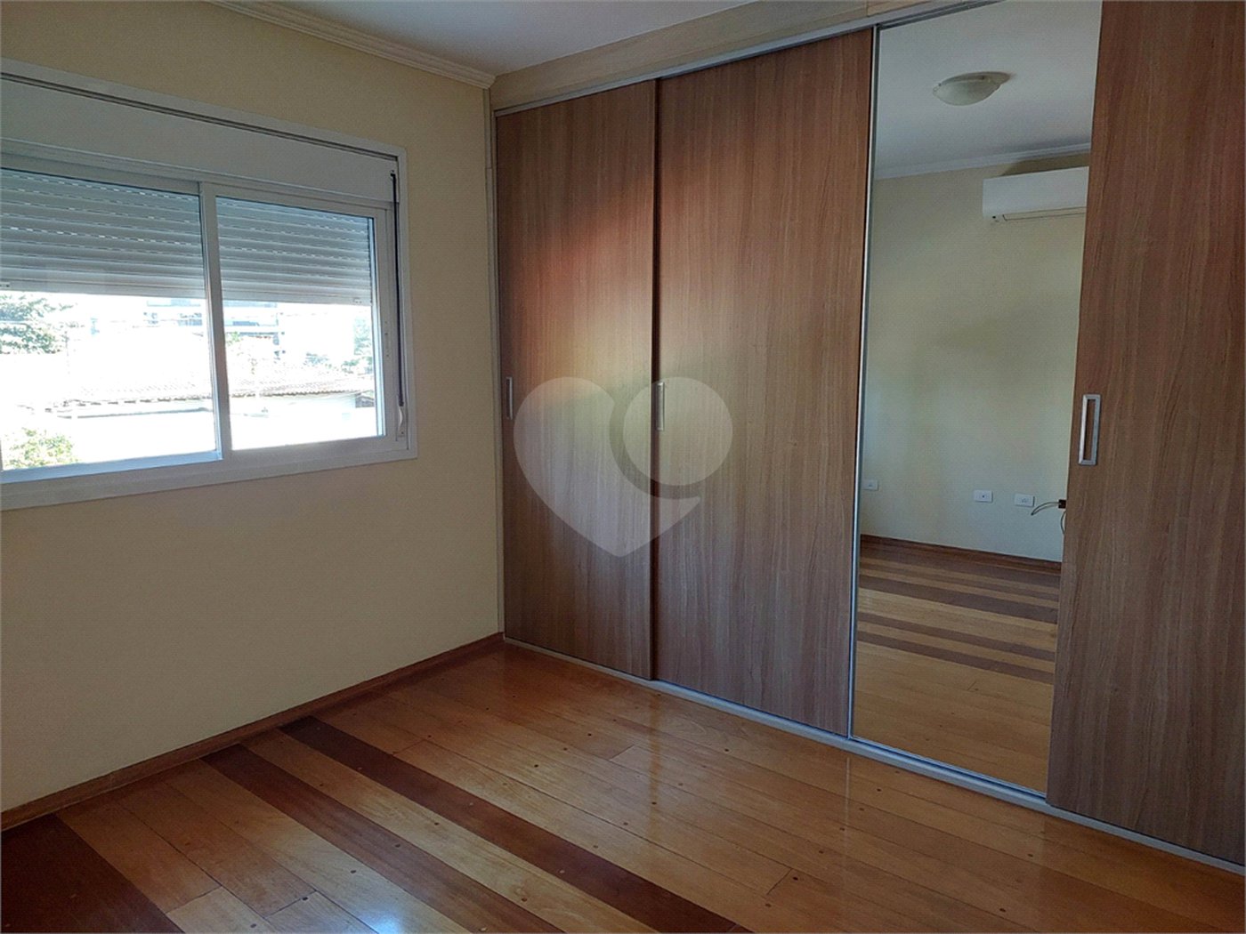 Sobrado à venda com 5 quartos em Campo Grande, São Paulo, SP