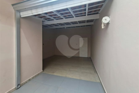 Casa à venda ou para alugar com 3 quartos, sendo 1 suíte, em Vila Aparecida, Itapetininga, SP