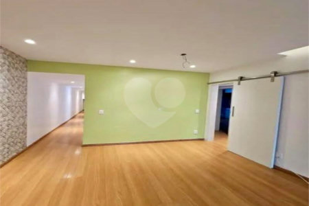 Apartamento à venda com 3 quartos, sendo 1 suíte, em Tijuca, Rio de Janeiro, RJ