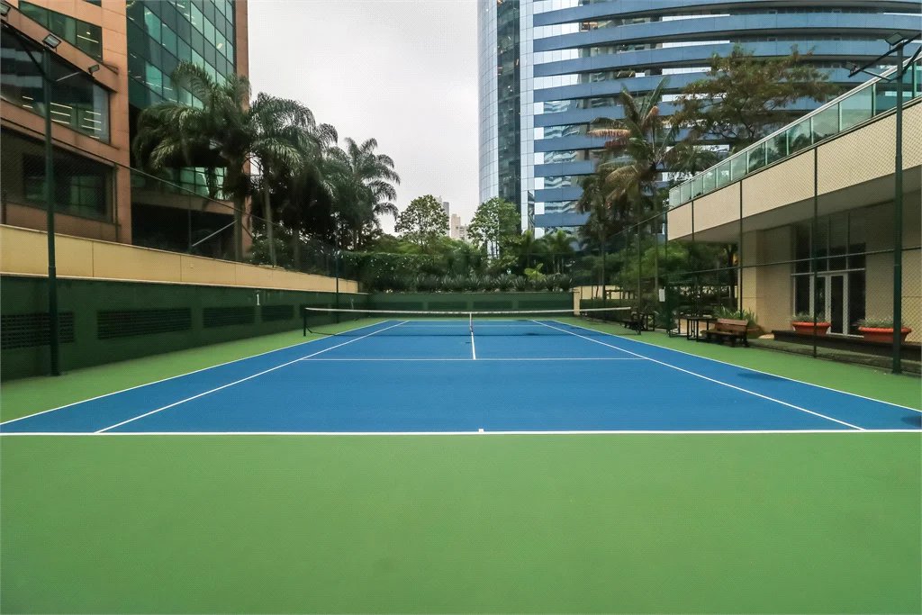 Apartamento à venda com 3 suítes em Cidade Monções, São Paulo, SP