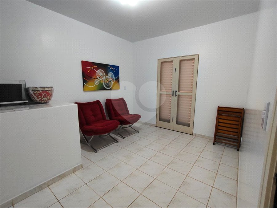 Casa à venda com 5 quartos, sendo 3 suítes, no Centro, Itapetininga, SP