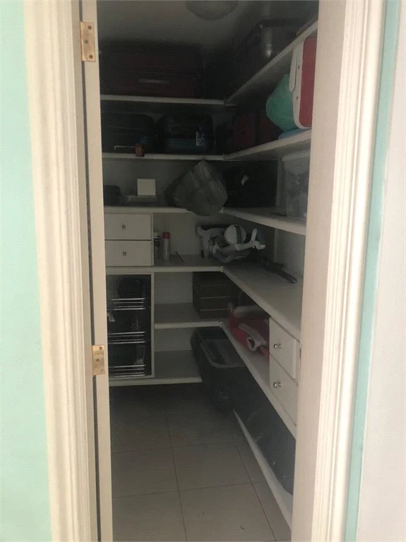 Casa à venda com 4 suítes em Caxingui, São Paulo, SP