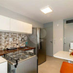 Apartamento à venda com 3 quartos, sendo 1 suíte,  em Moema, São Paulo, SP