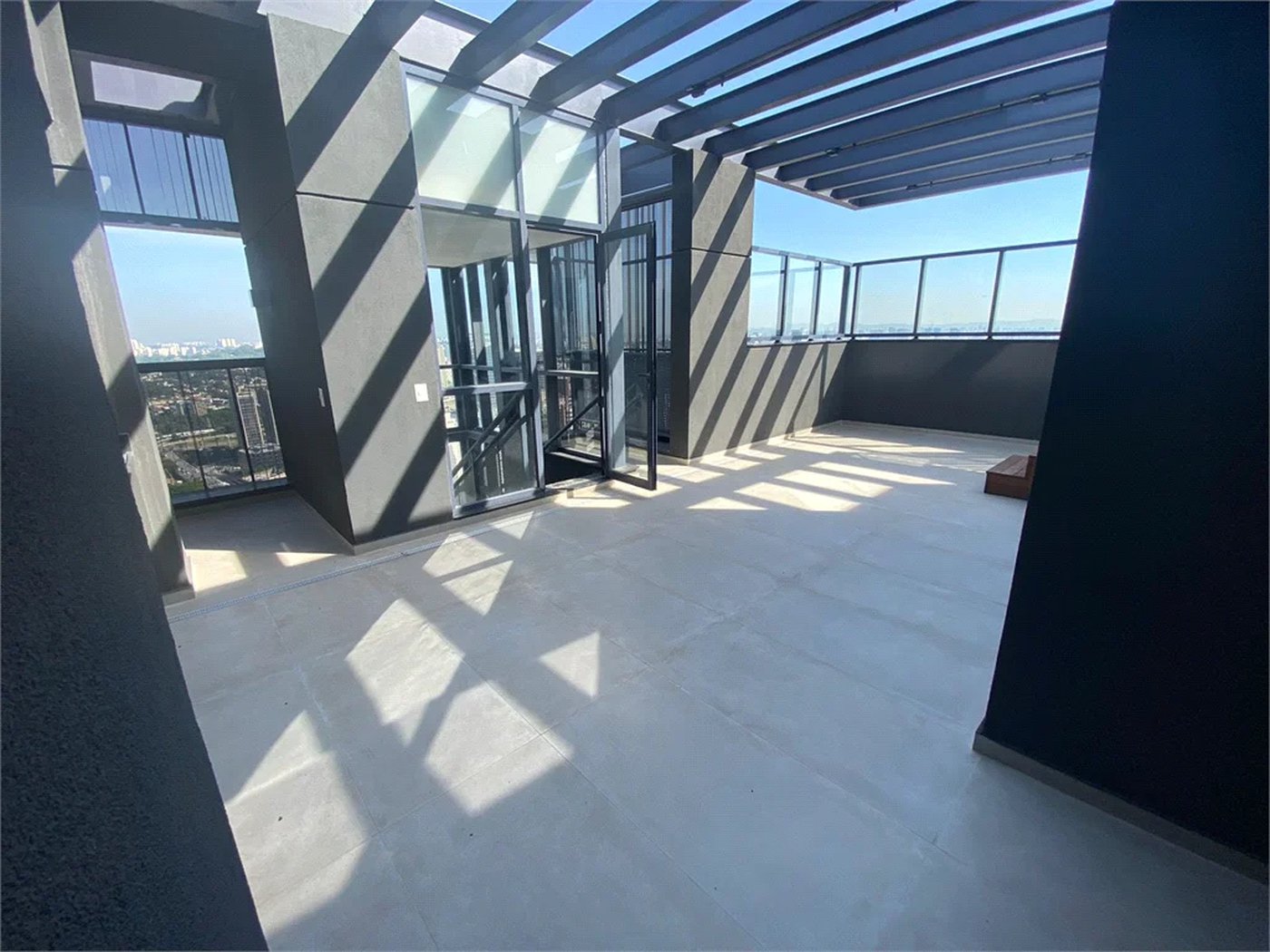 Apartamento à venda com 3 suítes em Jardim das Acácias, São Paulo, SP