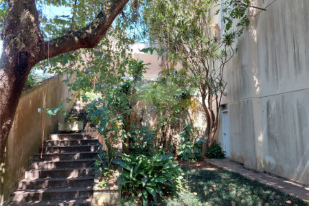 Casa à venda com 3 suítes em Jardim Leonor, São Paulo, SP