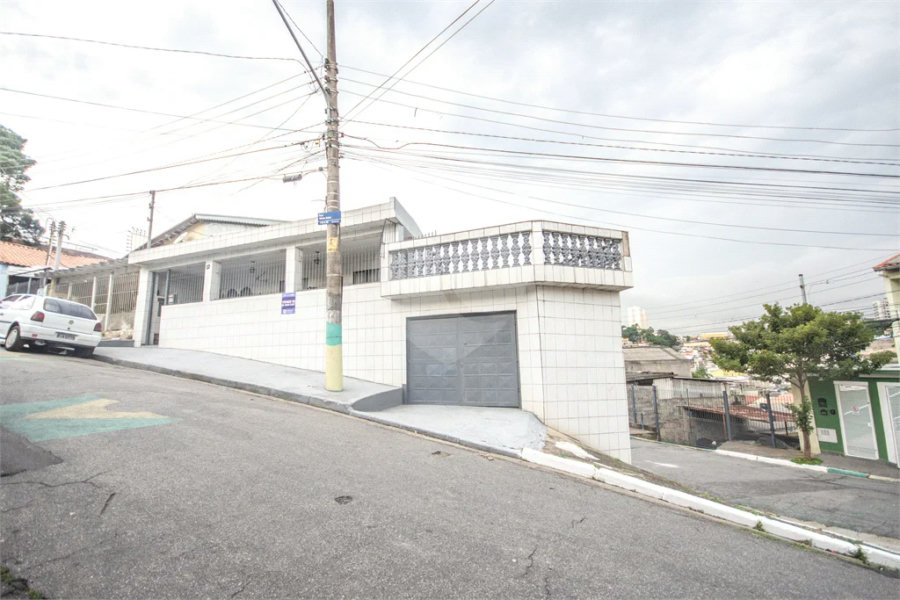 Casa à venda com 3 quartos em Horto, São Paulo, SP