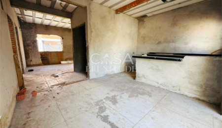 Casa à venda com 2 quartos em Vila Carvalho, Sorocaba, SP