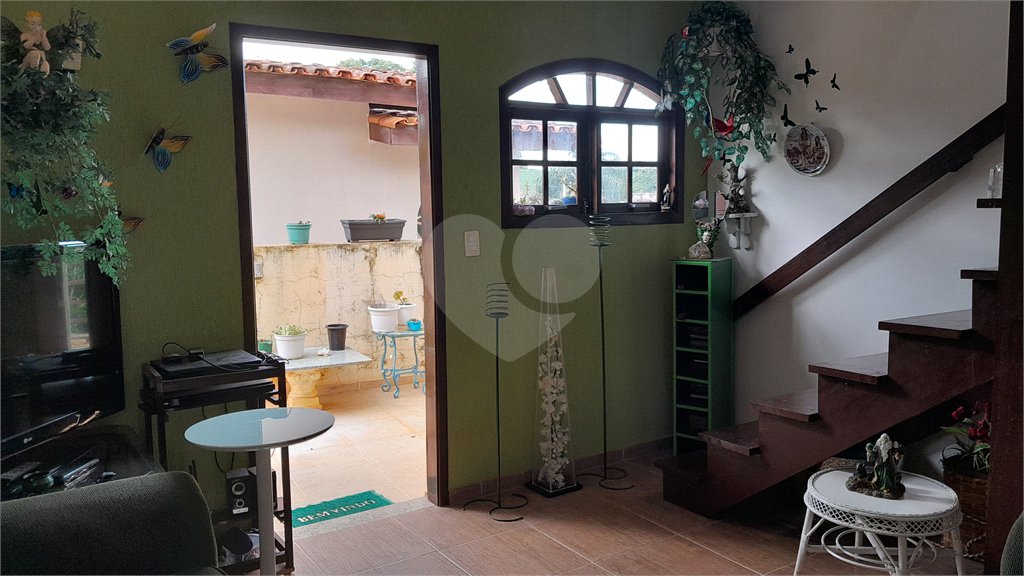 Sobrado à venda com 6 quartos, sendo 4 suítes, em Retiro das Fontes, Atibaia, SP