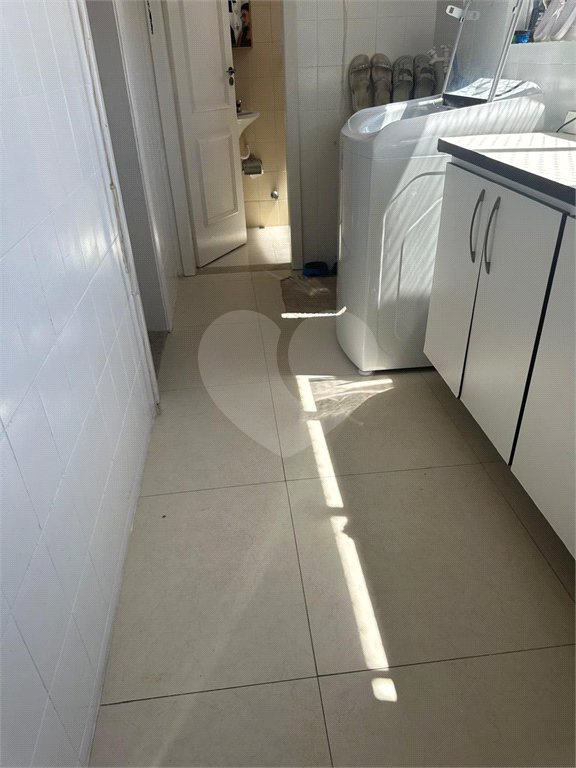 Apartamento à venda com 3 quartos, sendo 1 suíte, em Passagem, Cabo Frio, RJ