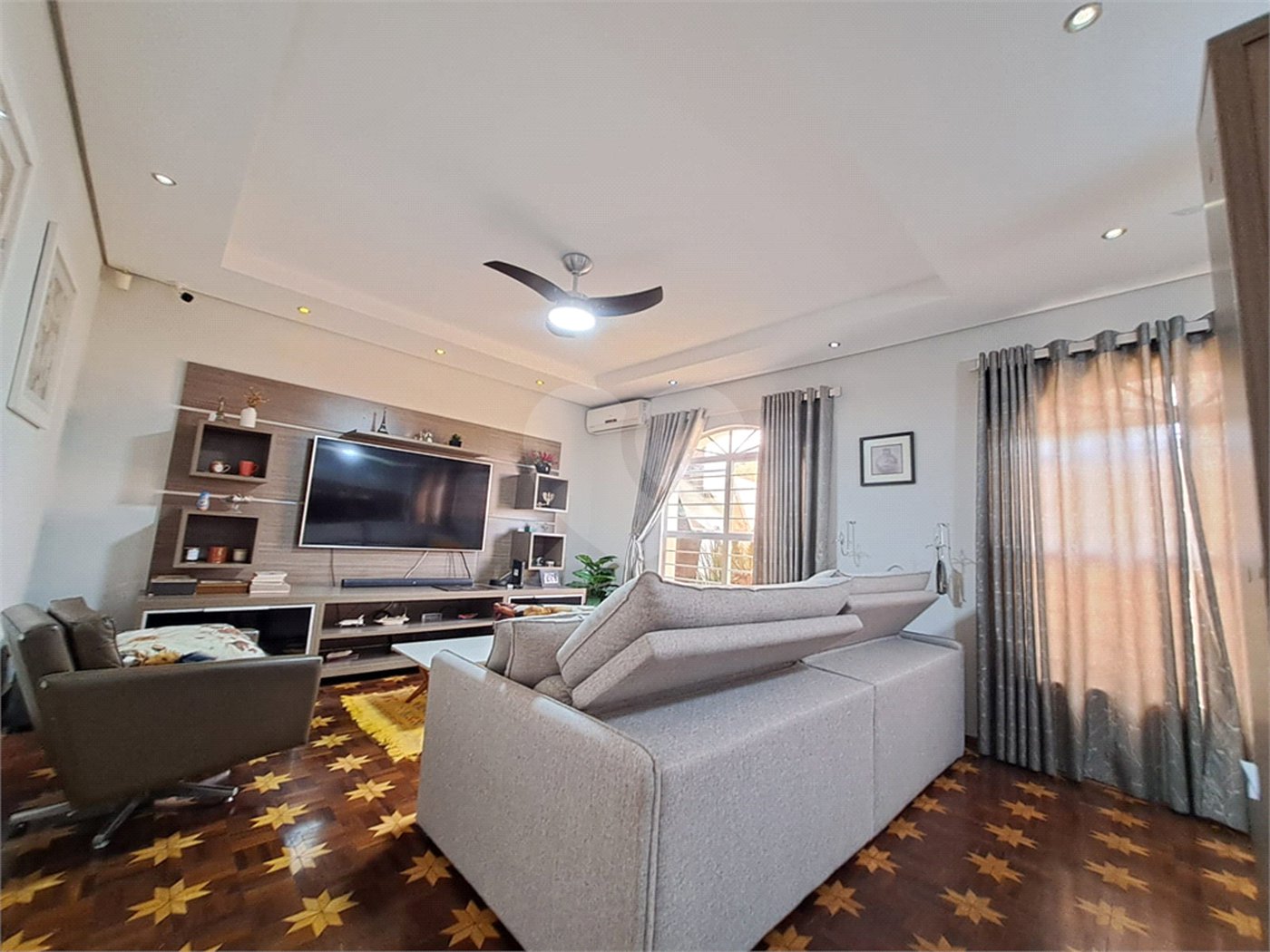 Casa à venda com 3 quartos, sendo 1 suíte, em Vila Trujillo, Sorocaba, SP