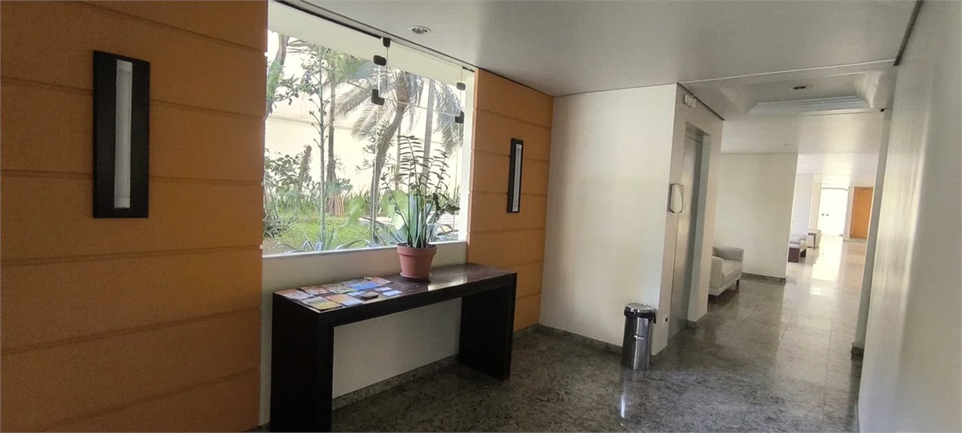 Apartamento à venda com 3 quartos, sendo 1 suíte, em Pinheiros, São Paulo, SP
