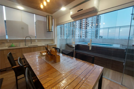 Cobertura à venda com 3 quartos, sendo 2 suítes,  em Maracanã, Rio de Janeiro, RJ