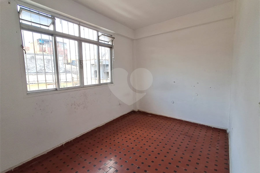 Sobrado à venda com 4 quartos em Parada Inglesa, São Paulo, SP