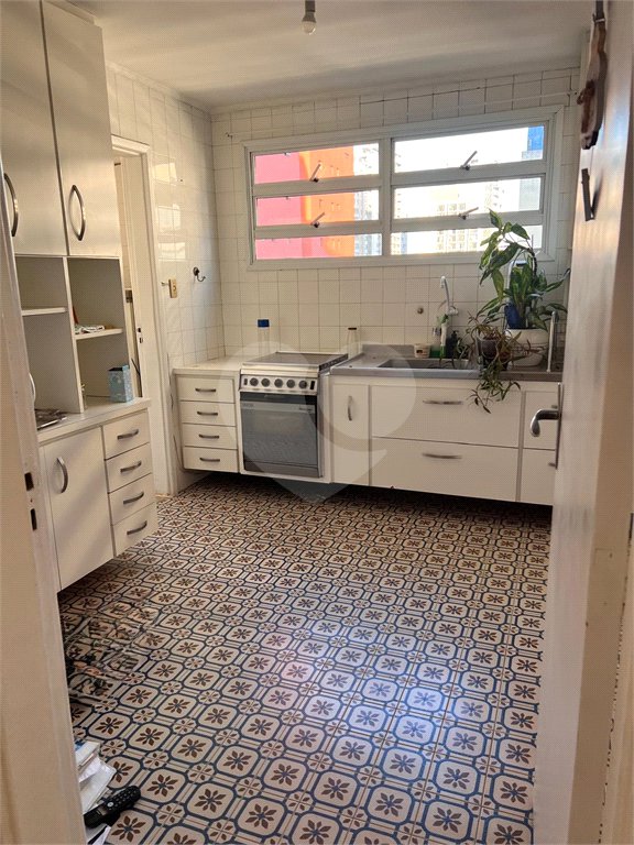 Apartamento à venda com 3 quartos, sendo 1 suíte, em Pinheiros, São Paulo, SP