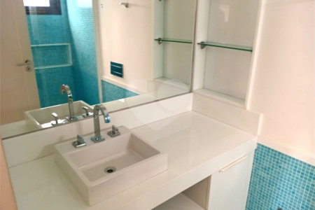 Casa de Vila à venda com 4 suítes em Granja Julieta, São Paulo, SP